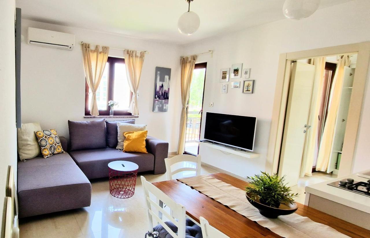 Apartments Villa Alba II Porec Exterior photo