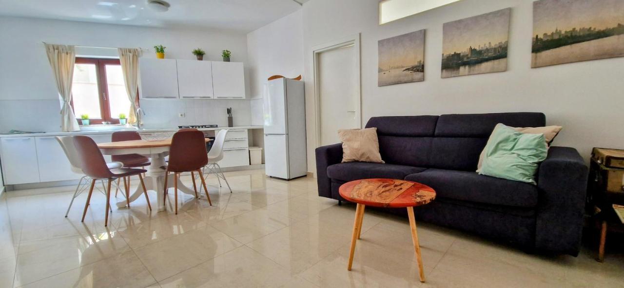 Apartments Villa Alba II Porec Exterior photo
